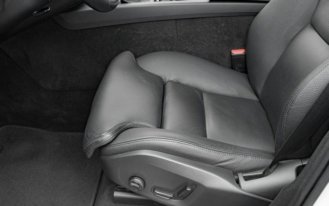Volvo XC 60 cena 119850 przebieg: 210829, rok produkcji 2018 z Brzesko małe 742